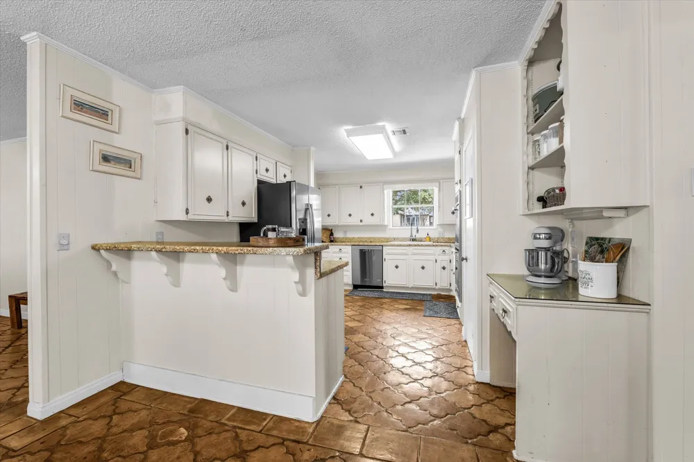 1208 Knotty Oaks Drive Woodway, TX 76712