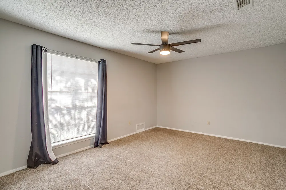 232 Linda Drive Burleson, TX 76028