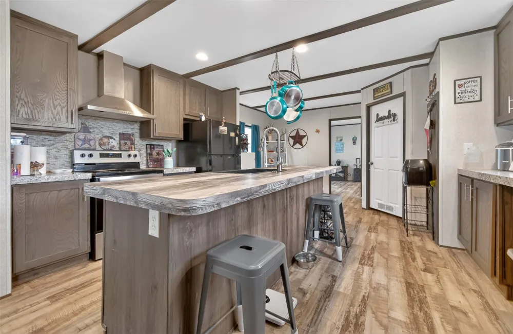 21760 Shady Trail Road Chandler, TX 75758
