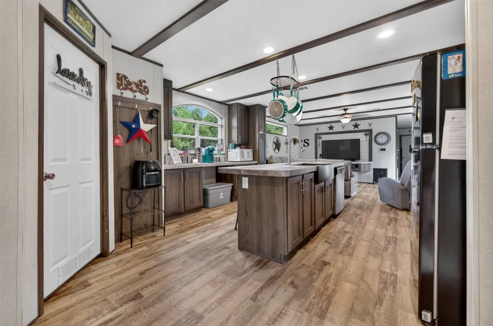 21760 Shady Trail Road Chandler, TX 75758