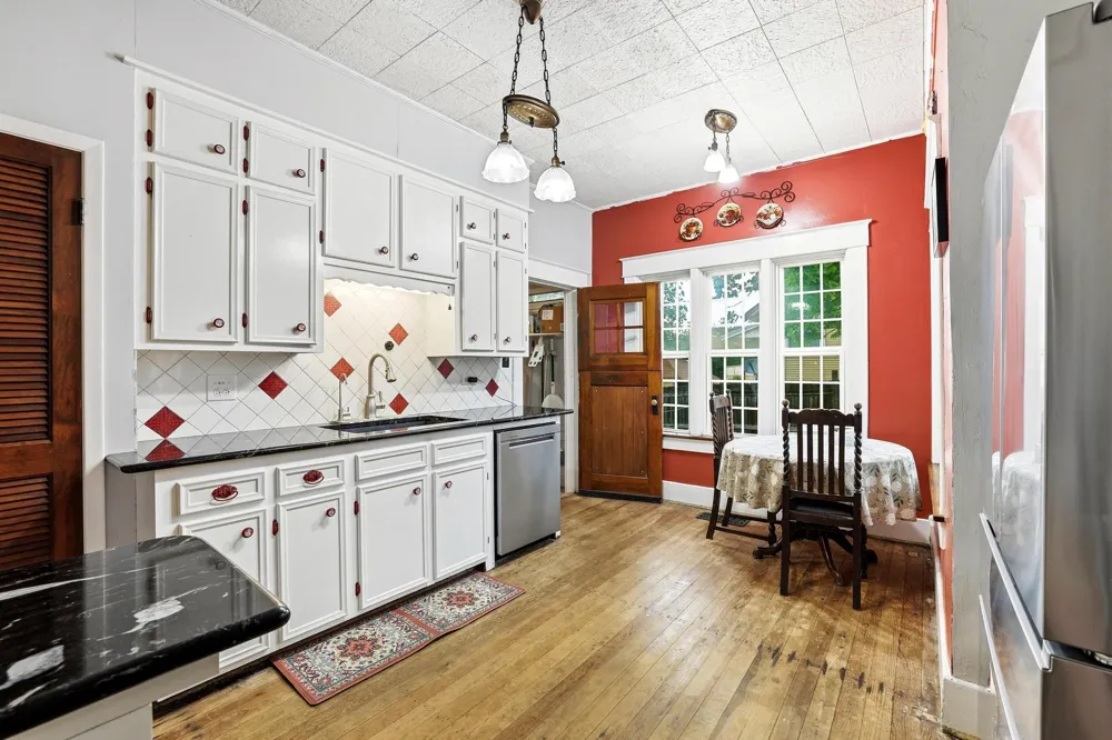 901 8th Street Honey Grove, TX 75446
