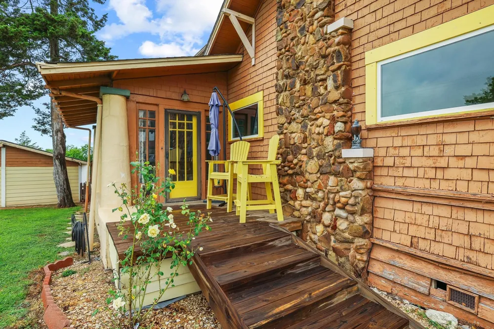 901 8th Street Honey Grove, TX 75446