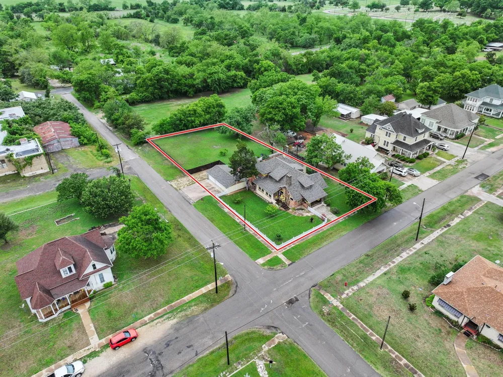 901 8th Street Honey Grove, TX 75446