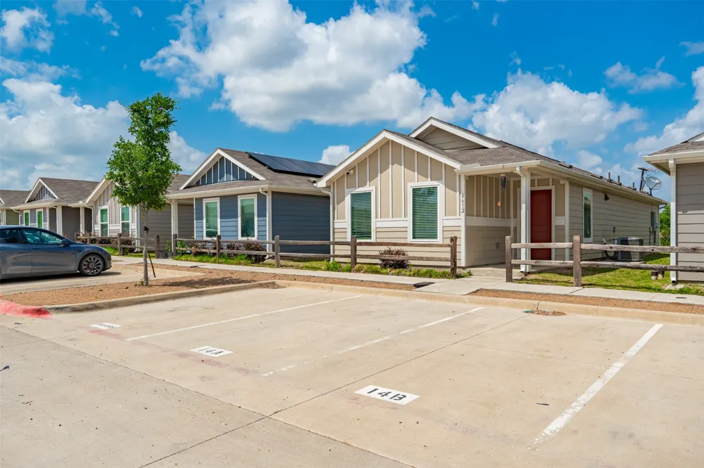 8612 Cottage Creek Drive #13 Fort Worth, TX 76123