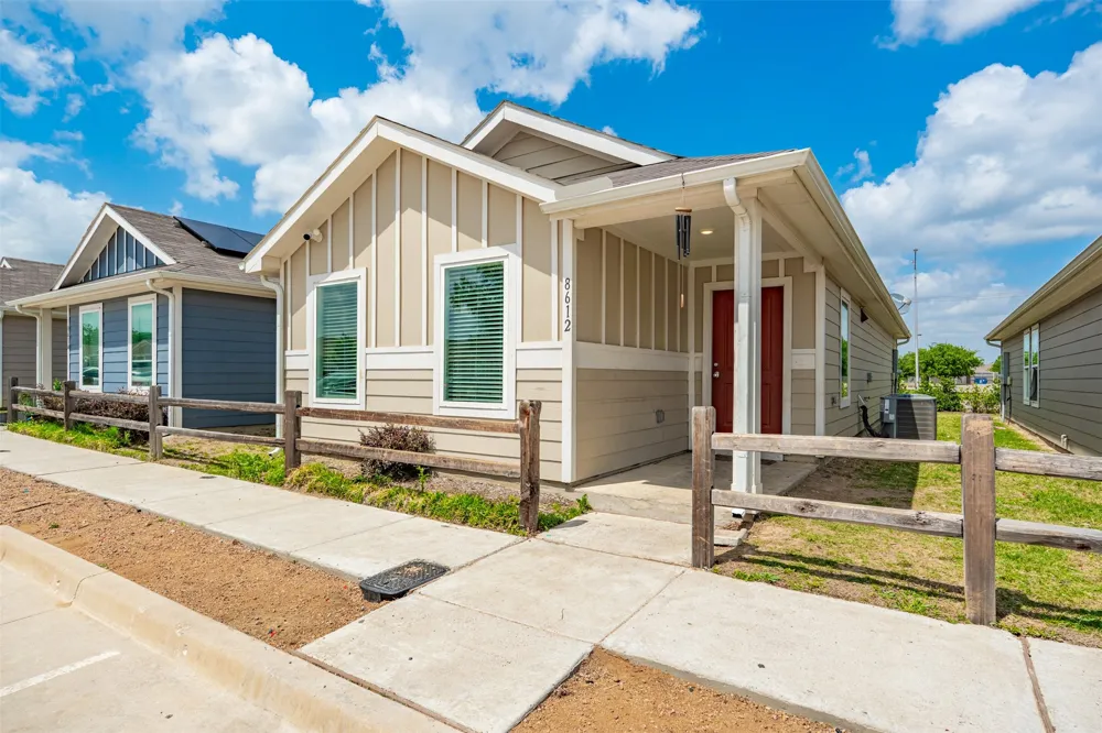 8612 Cottage Creek Drive #13 Fort Worth, TX 76123