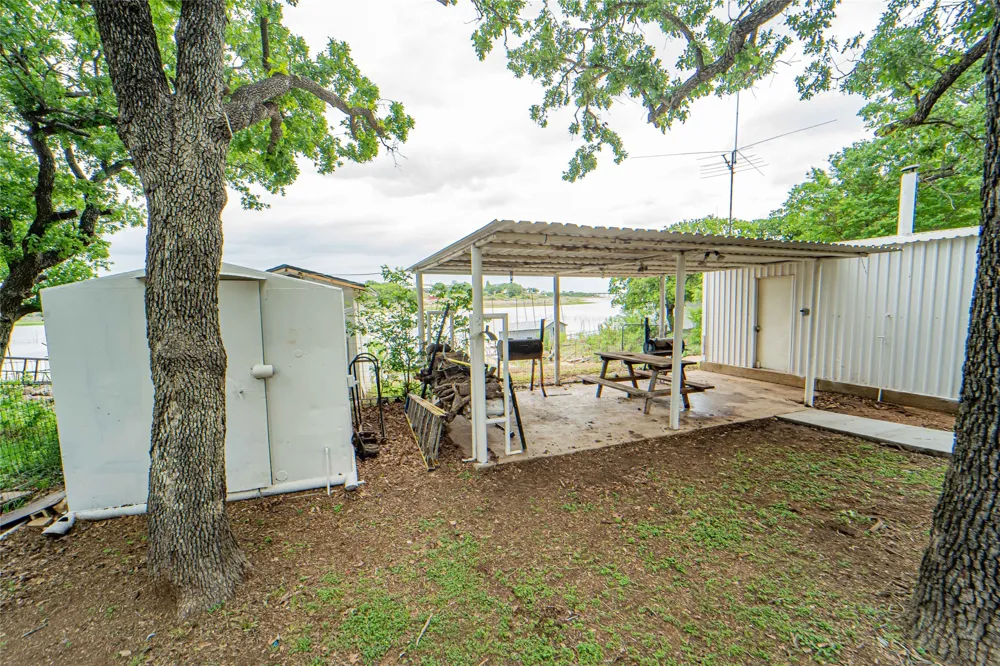 774 County Road 220 Breckenridge, TX 76424