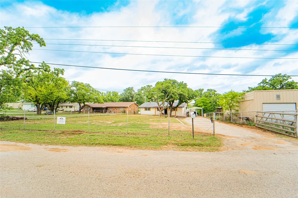 774 County Road 220 Breckenridge, TX 76424