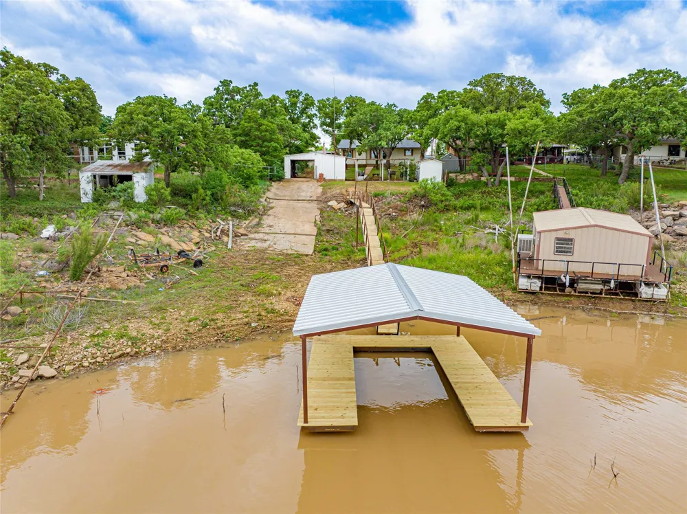 774 County Road 220 Breckenridge, TX 76424