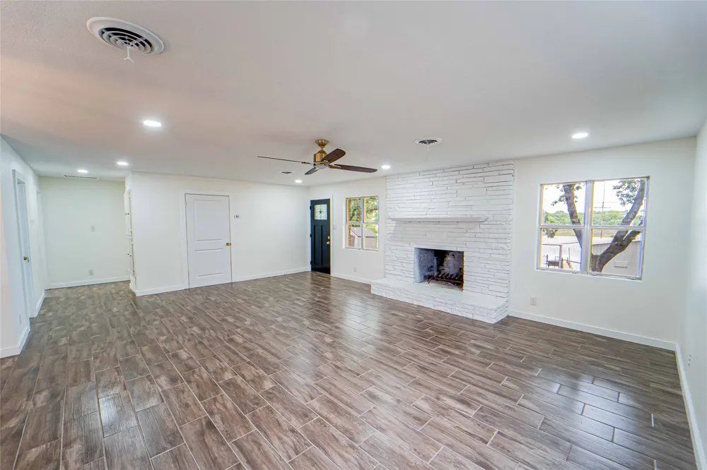 774 County Road 220 Breckenridge, TX 76424