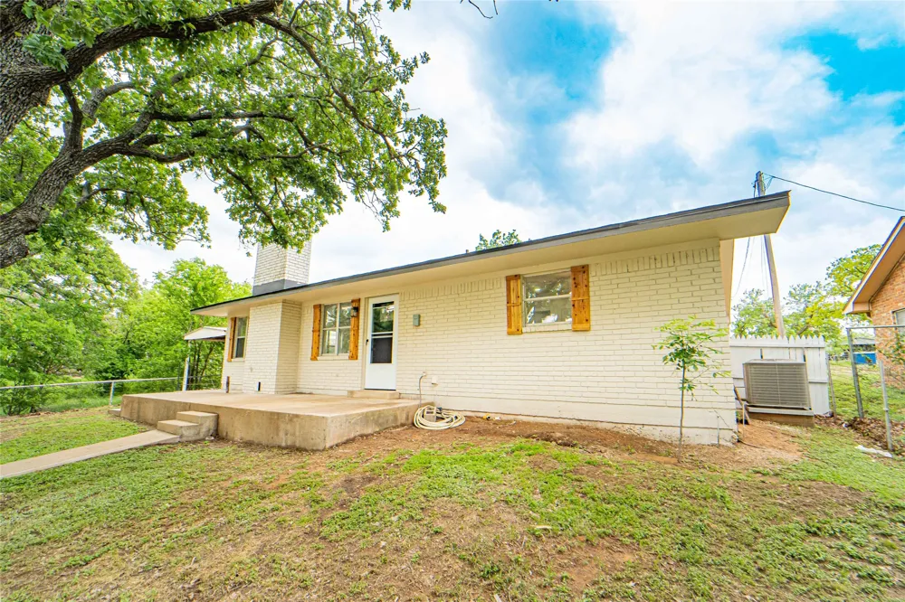774 County Road 220 Breckenridge, TX 76424