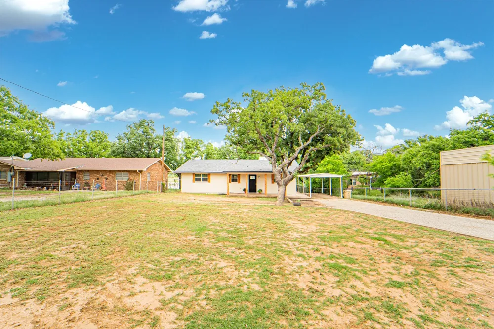 774 County Road 220 Breckenridge, TX 76424