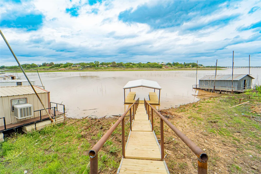 774 County Road 220 Breckenridge, TX 76424