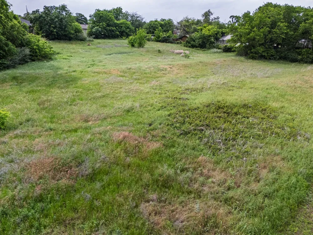 209 8th Street Joshua, TX 76058