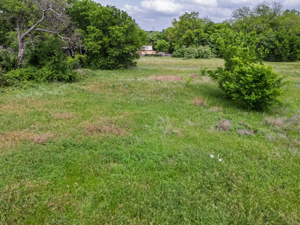 209 8th Street Joshua, TX 76058