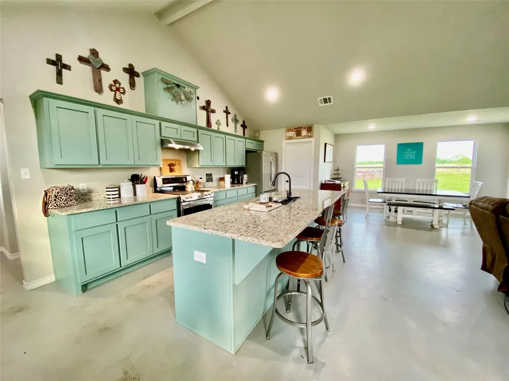 712 Vz County Road 3510 Wills Point, TX 75169