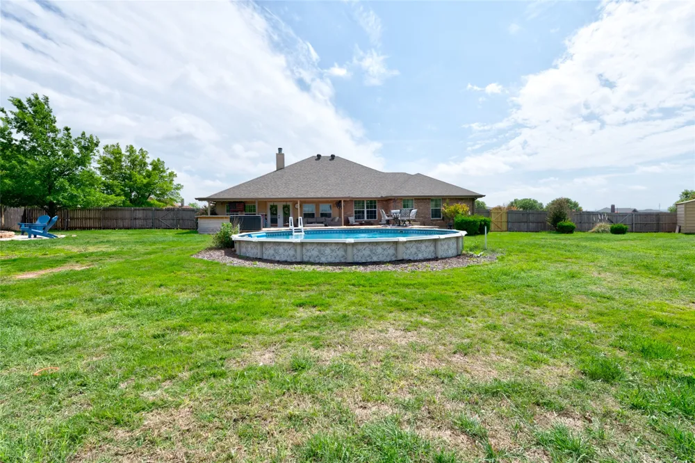 118 Divide Avenue Tuscola, TX 79562