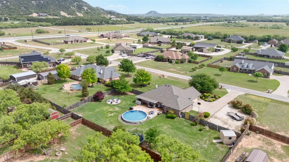 118 Divide Avenue Tuscola, TX 79562