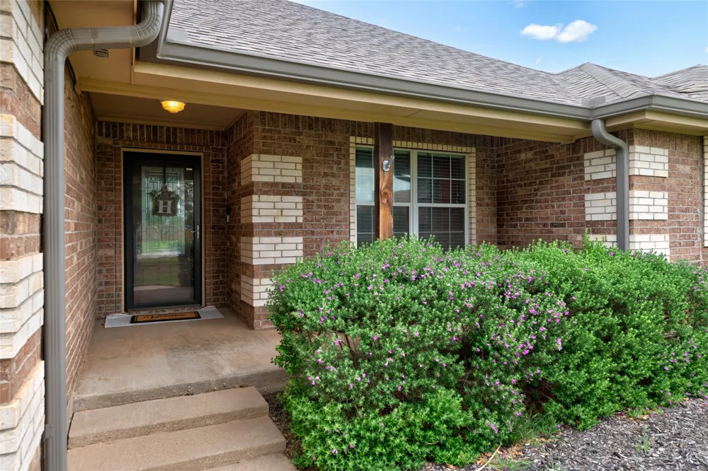 118 Divide Avenue Tuscola, TX 79562