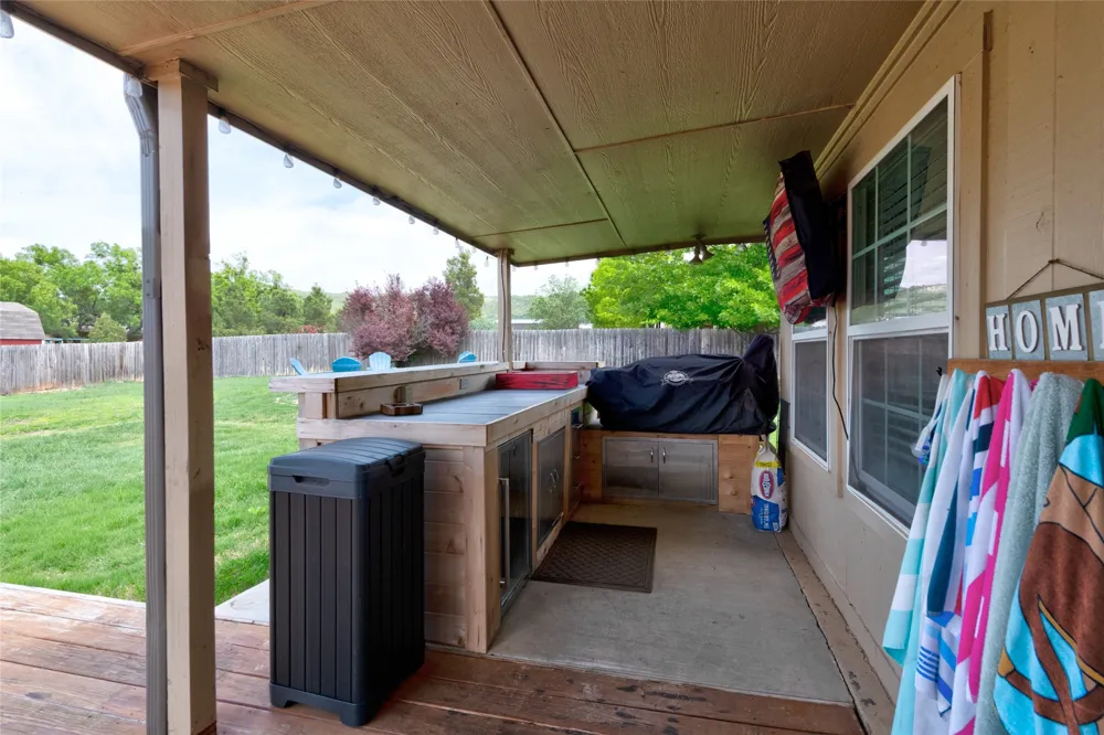 118 Divide Avenue Tuscola, TX 79562