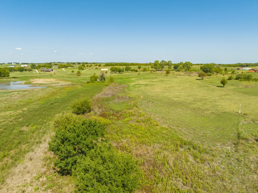 7984 Lone Star Parkway Moody, TX 76557