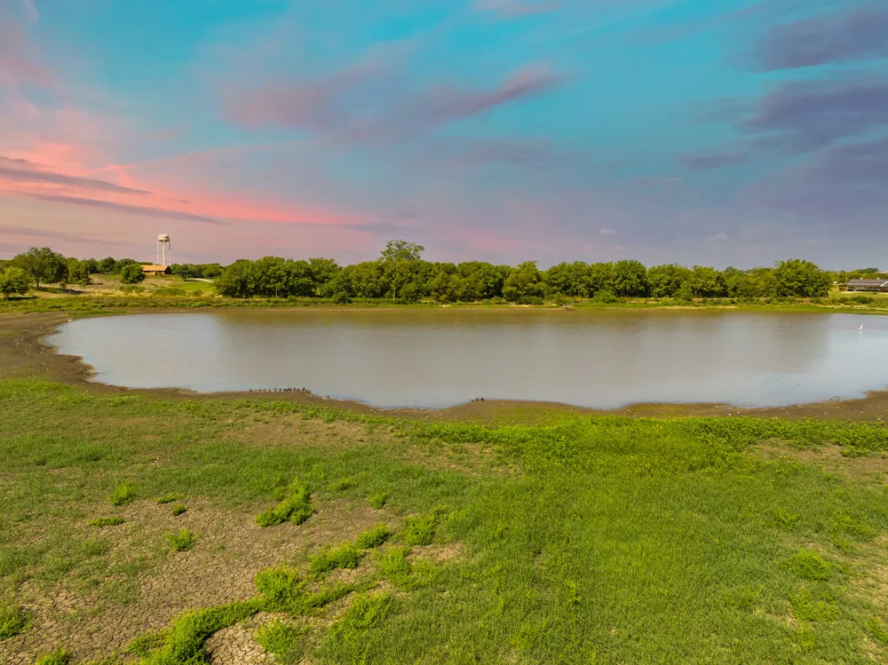 7984 Lone Star Parkway Moody, TX 76557