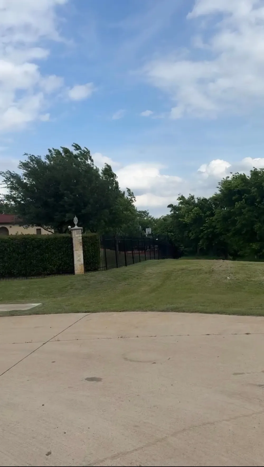 1207 Tulip Court Grand Prairie, TX 75104