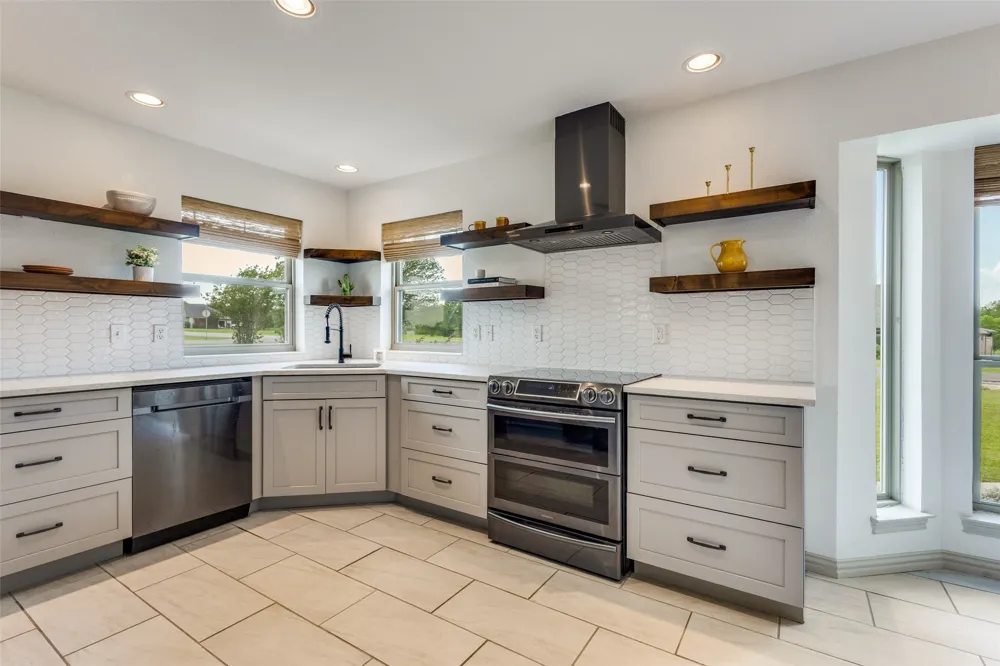 897 Cypress Point Drive Gunter, TX 75058