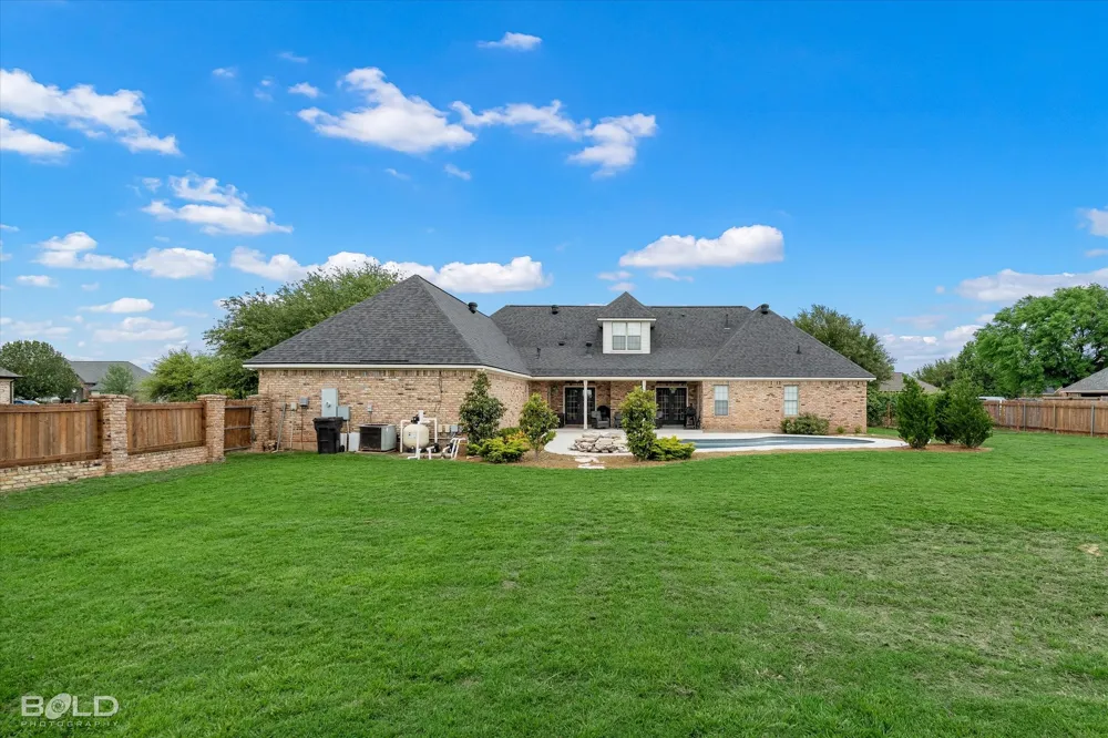 200 Colonel Burt Drive Benton, LA 71006