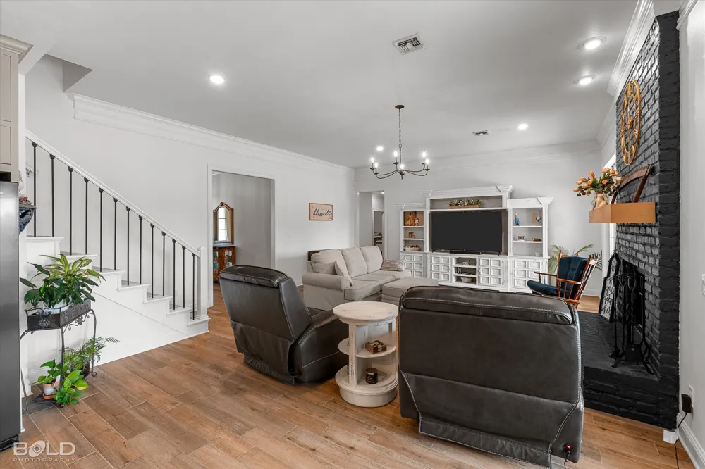 200 Colonel Burt Drive Benton, LA 71006