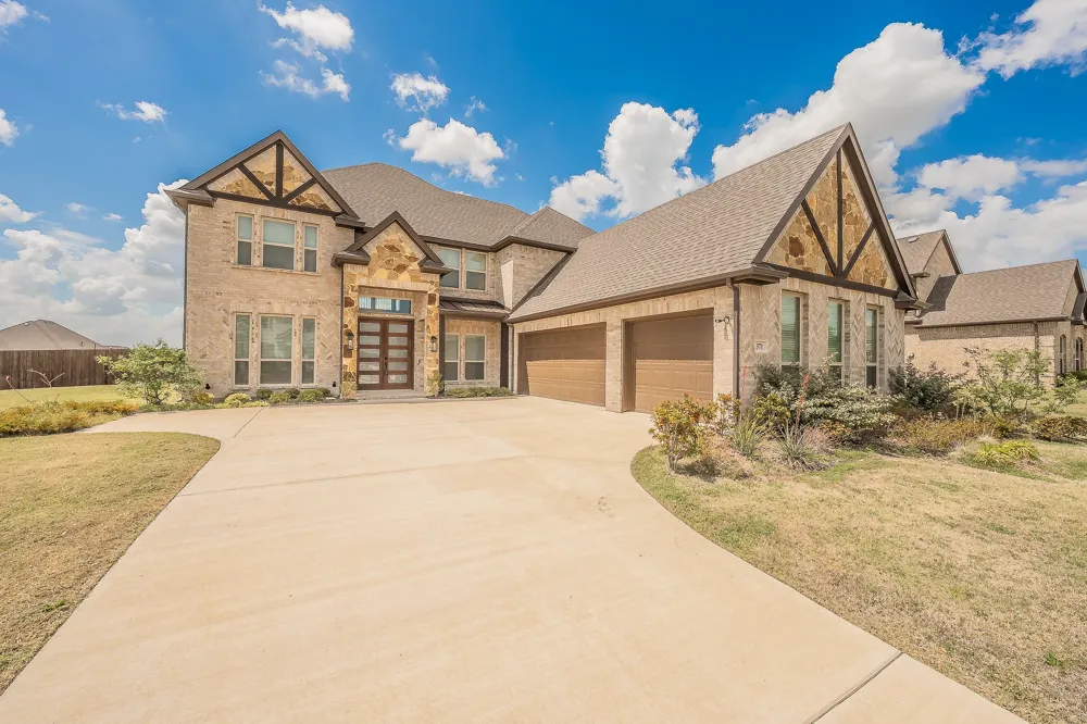 371 Cheyenne Mountain Drive Ovilla, TX 75154