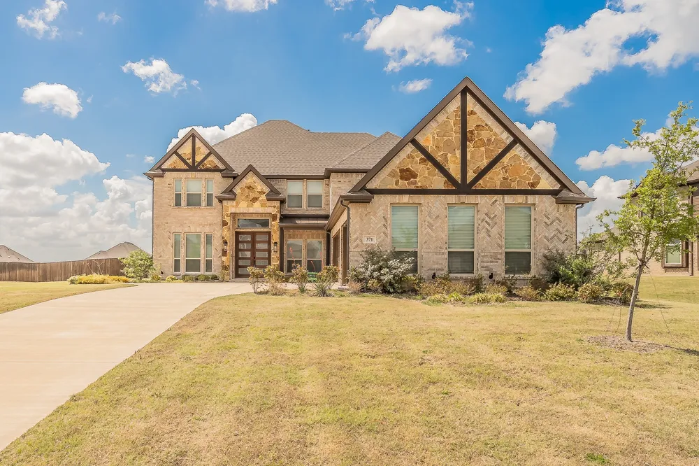371 Cheyenne Mountain Drive Ovilla, TX 75154