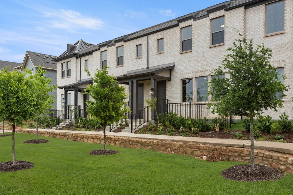 2306 Glacier Way Mansfield, TX 76063