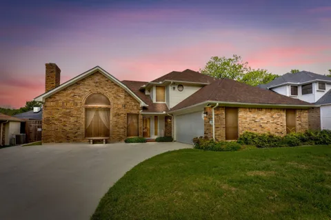 2317 Willow Oak Drive