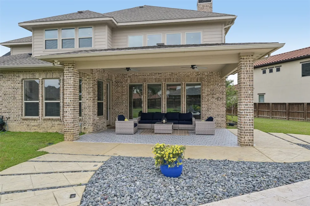 2731 Dames Lane Irving, TX 75063