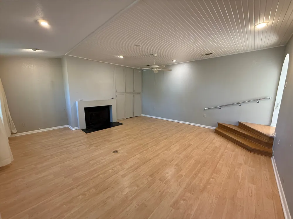 2200 Agnew Street Bonham, TX 75418