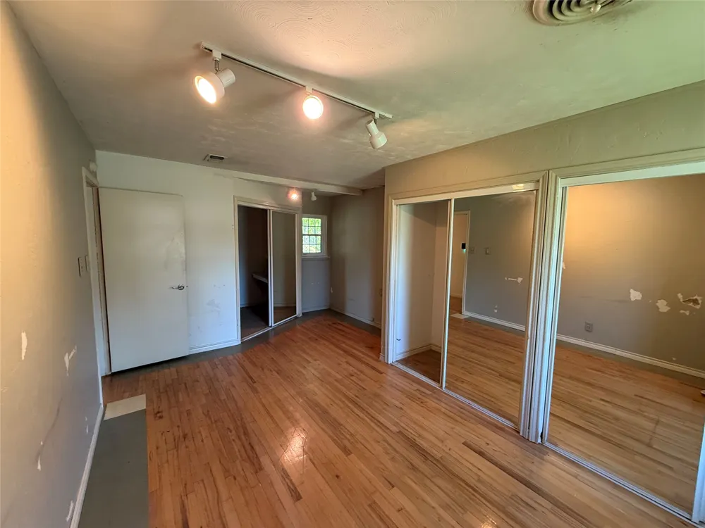 2200 Agnew Street Bonham, TX 75418