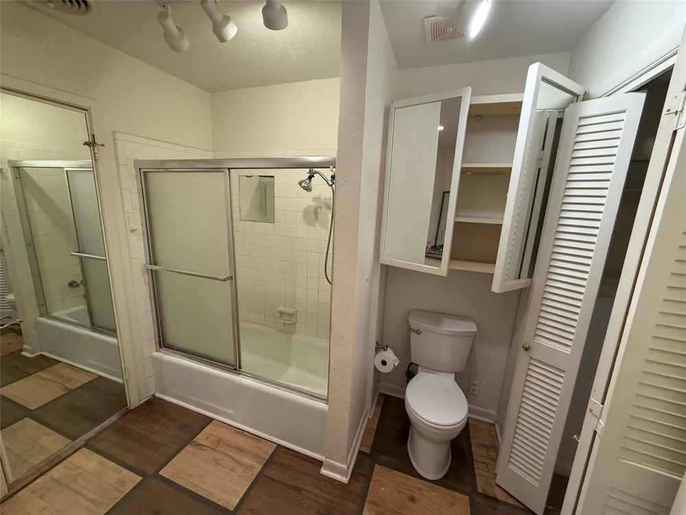 2200 Agnew Street Bonham, TX 75418