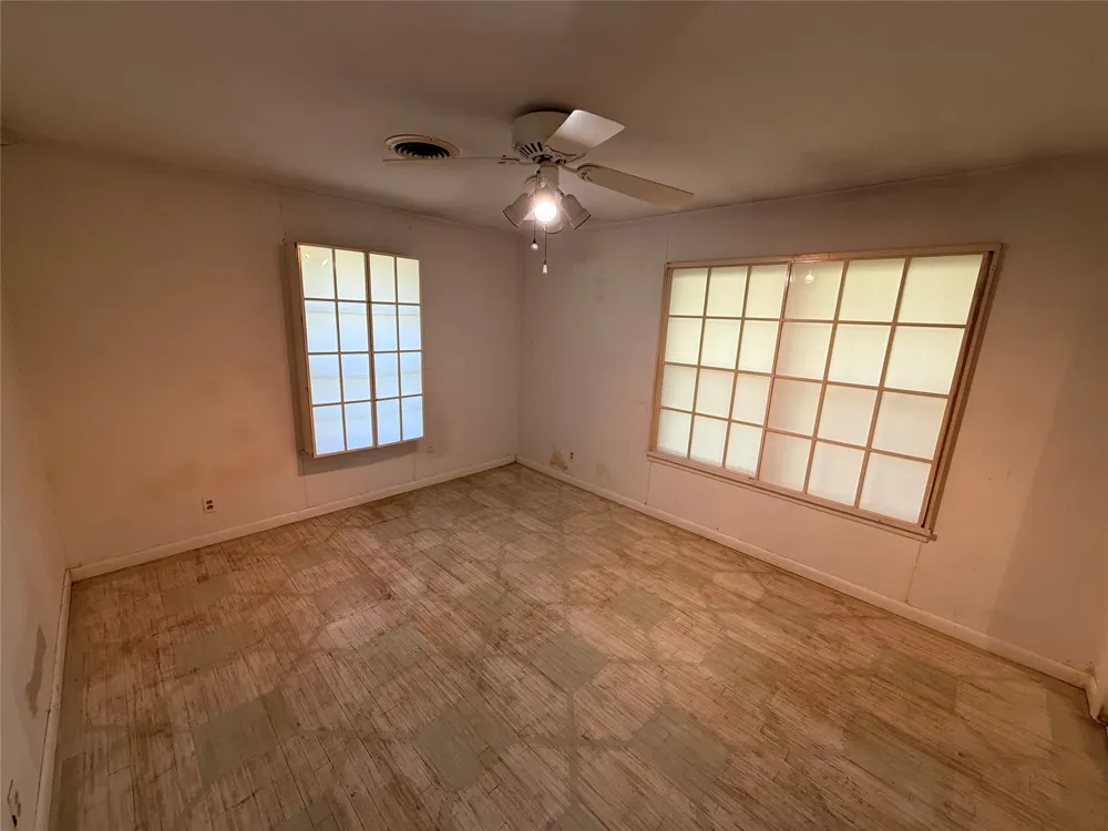 2200 Agnew Street Bonham, TX 75418