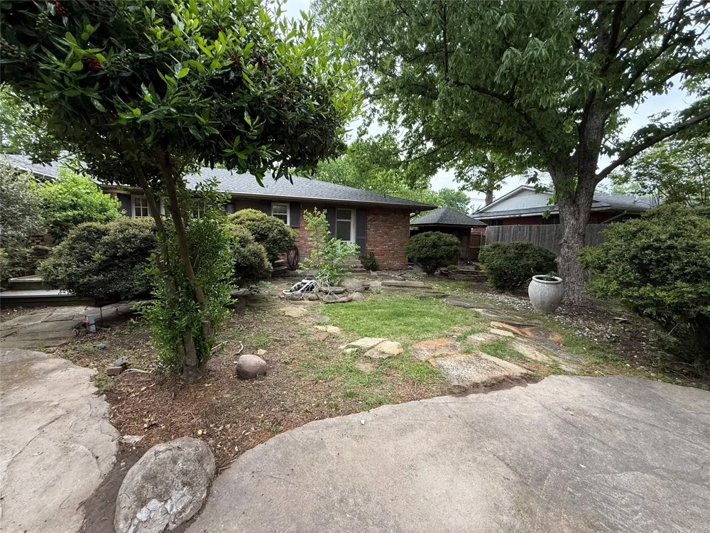 2200 Agnew Street Bonham, TX 75418