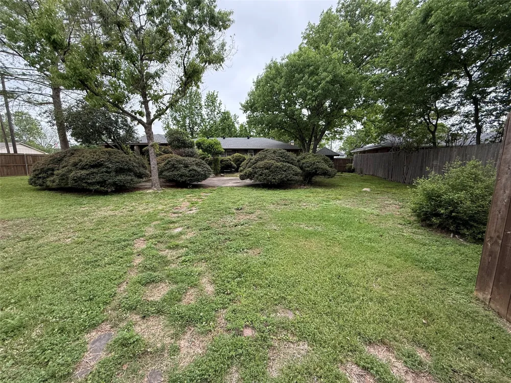 2200 Agnew Street Bonham, TX 75418