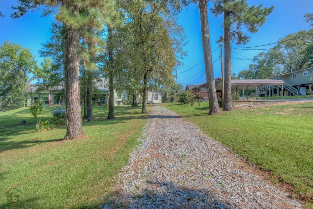 1366 United Gas Ringgold, LA 71068