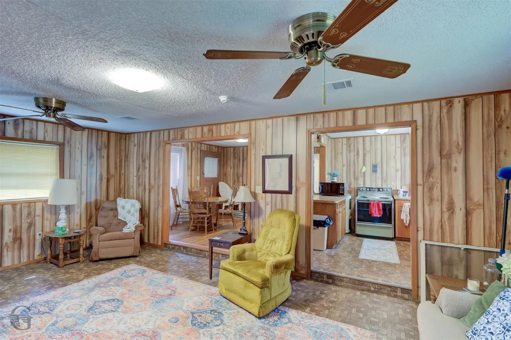 1366 United Gas Ringgold, LA 71068