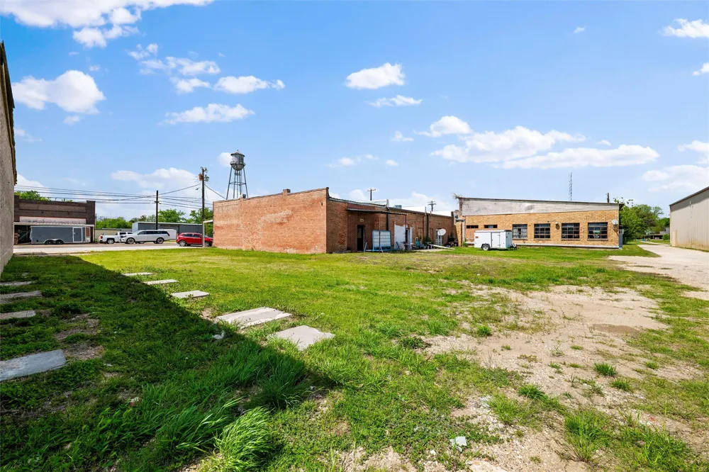 201 Main Street Maypearl, TX 76064