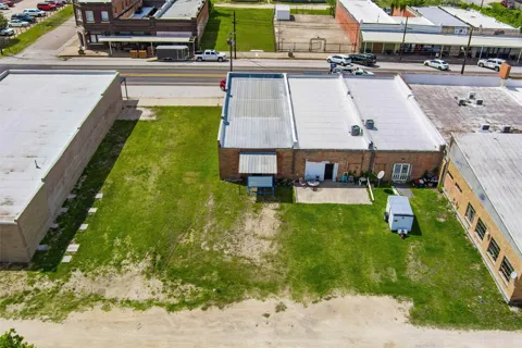 201 Main Street