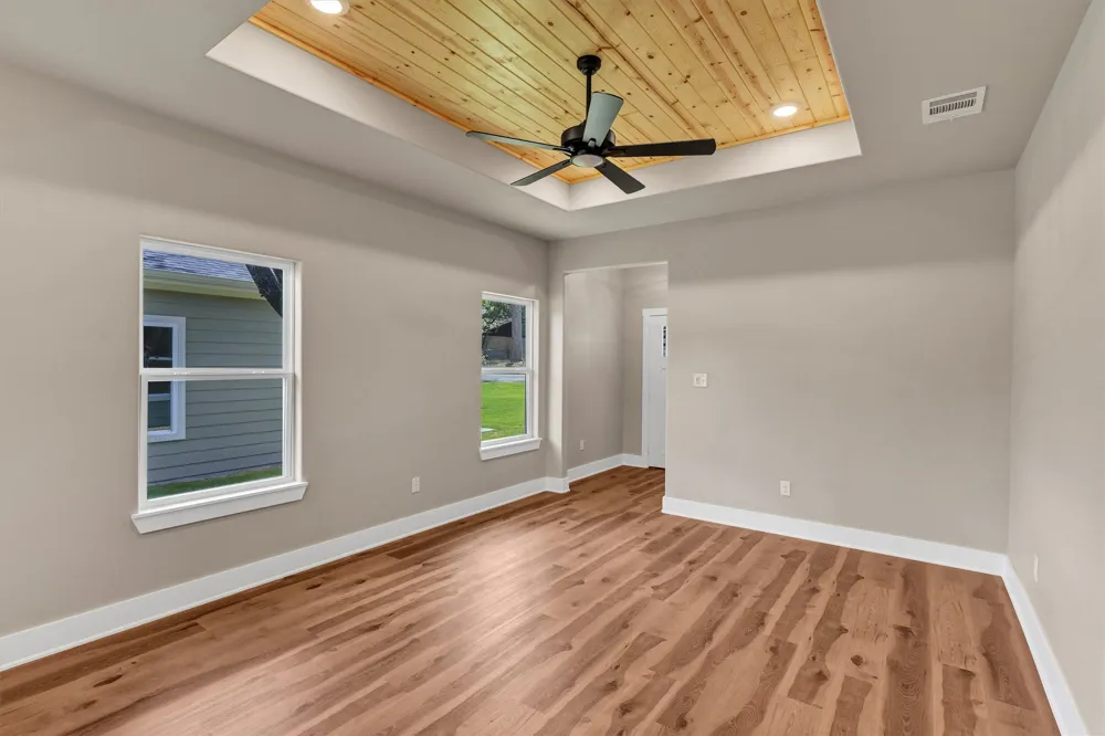 807 Branding Iron Trail Granbury, TX 76049