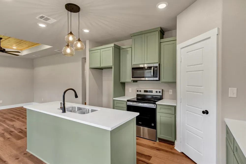 807 Branding Iron Trail Granbury, TX 76049