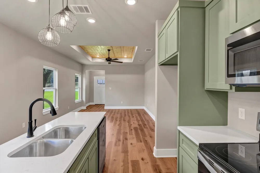 807 Branding Iron Trail Granbury, TX 76049