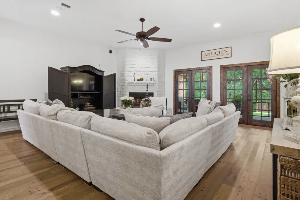 1012 Vista Hills Drive Reno, TX 76082