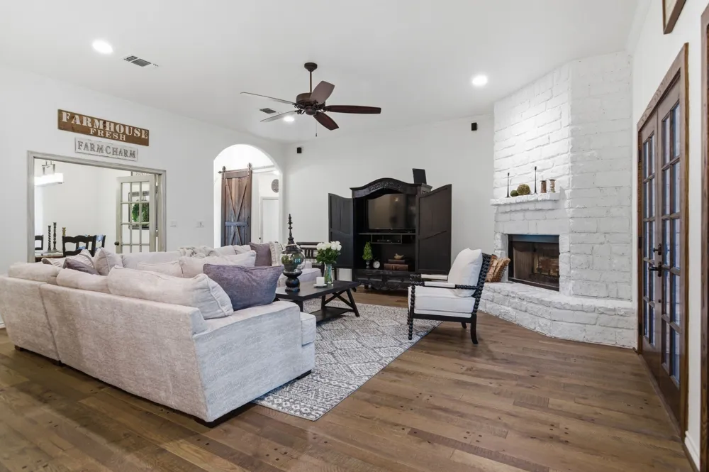 1012 Vista Hills Drive Reno, TX 76082
