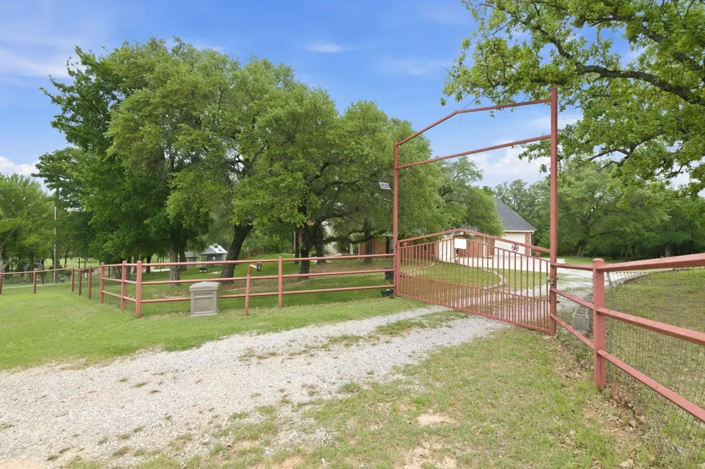 1012 Vista Hills Drive Reno, TX 76082